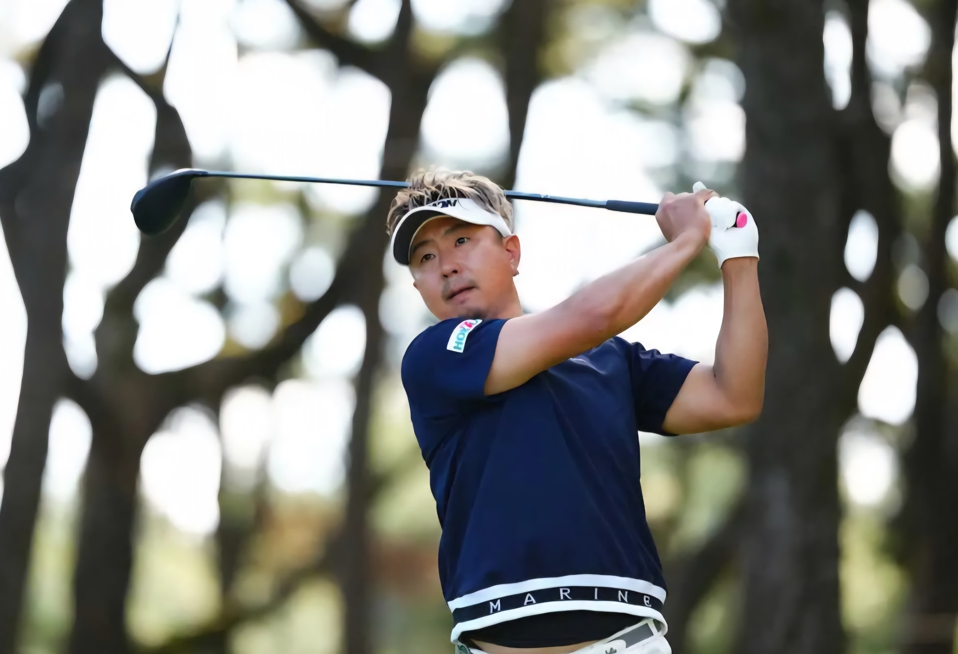 プロゴルフ塚田よおすけ選手に学ぶ、正確な動きを生む“体の中心”の使い方とインナーマッスルの重要性 プロゴルフ塚田よおすけ選手に学ぶ、正確な動きを生む“体の中心”の使い方とインナーマッスルの重要性